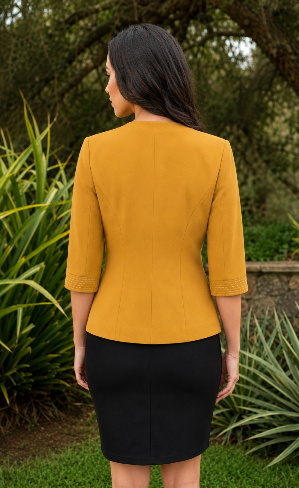 Blazer Geraldine mostaza abierto, prenda versátil para trabajo y ocasiones formales