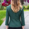 Blazer verde modelo Geraldine, look profesional femenino con acabado premium y calce moderno